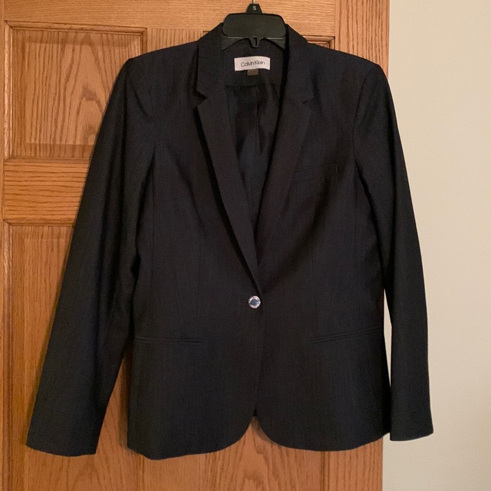 Stunning Like New Calvin Klein Blazer Suit Jacket Size 12 Gray w/ Silver Detail